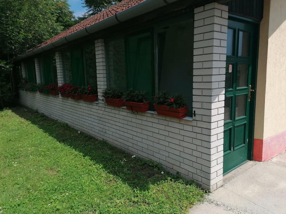 Fogado Hotel Palić Eksteriør billede