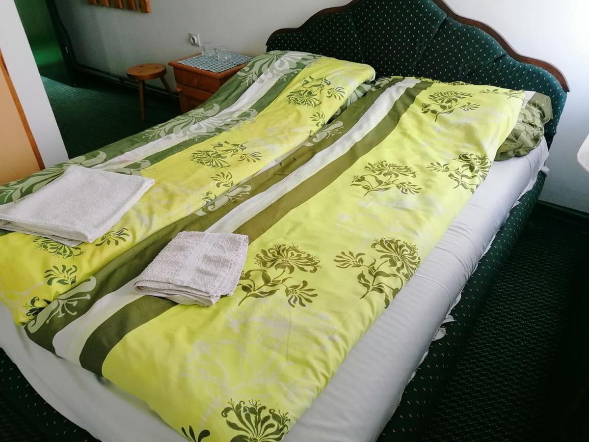 Fogado Hotel Palić Eksteriør billede